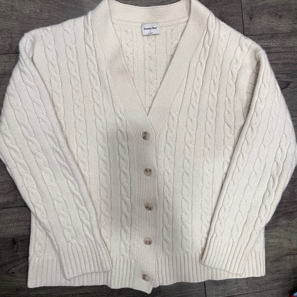 aritzia sunday best merino wool knit cardigan small cream - Picture 1 of 3